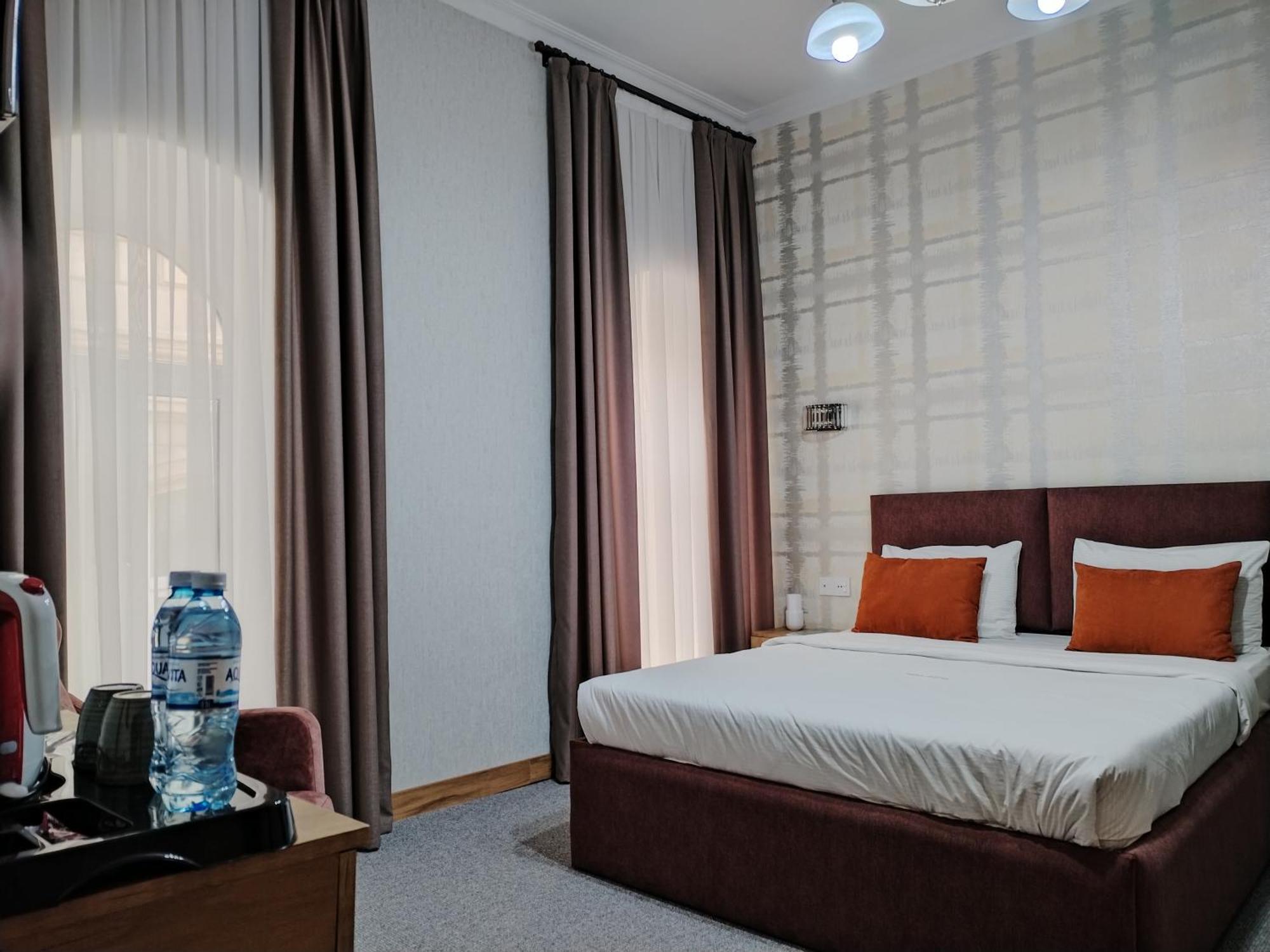 Pera Hotel Baku Ngoại thất bức ảnh